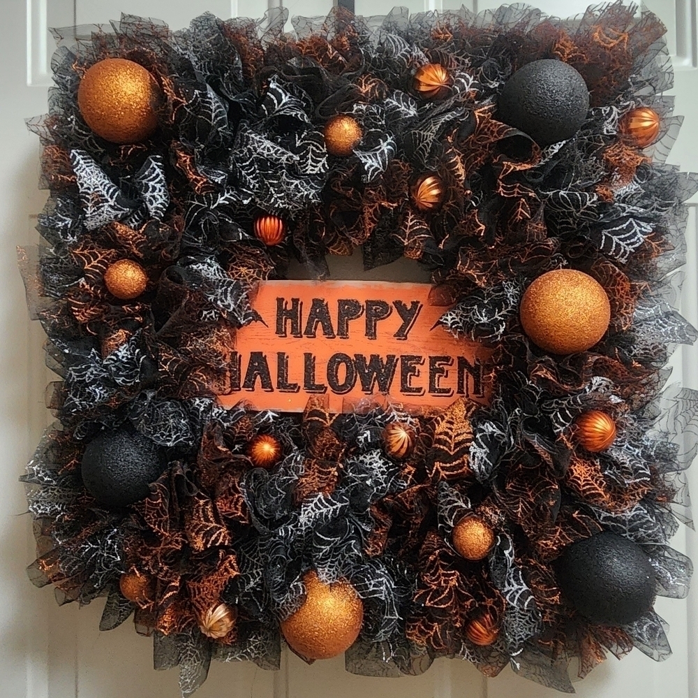 Handmade Happy Halloween Glitter  Wreath 19 inches Square - Picture 4 of 11